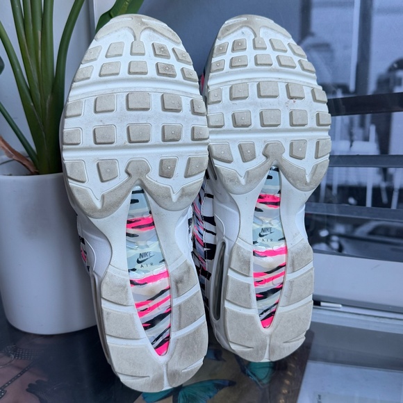 Nike Air Max 95 Country Pack Korea Multi Color CW2359-100 | Men’s 10 - Picture 9 of 14